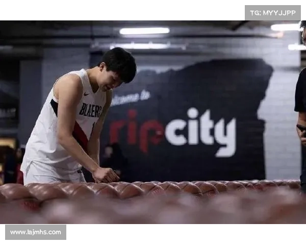 杨瀚森：新赛季珍惜上场机会 跟随队友成长步伐共同进步